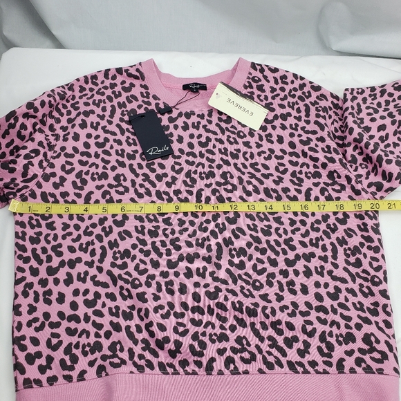 Evereve Rails Ramona Pink Jaguar Pullover Sweatshirt Size S NWT - Picture 5 of 5
